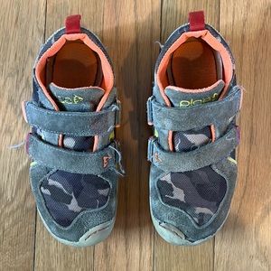 Plae camo shoes size 11.5